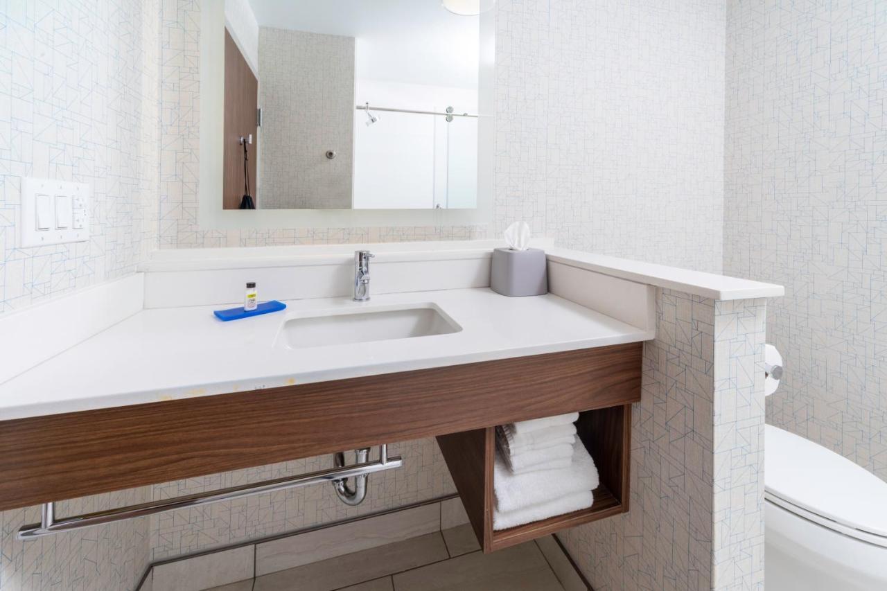 Holiday Inn Express - Brevard By Ihg Esterno foto