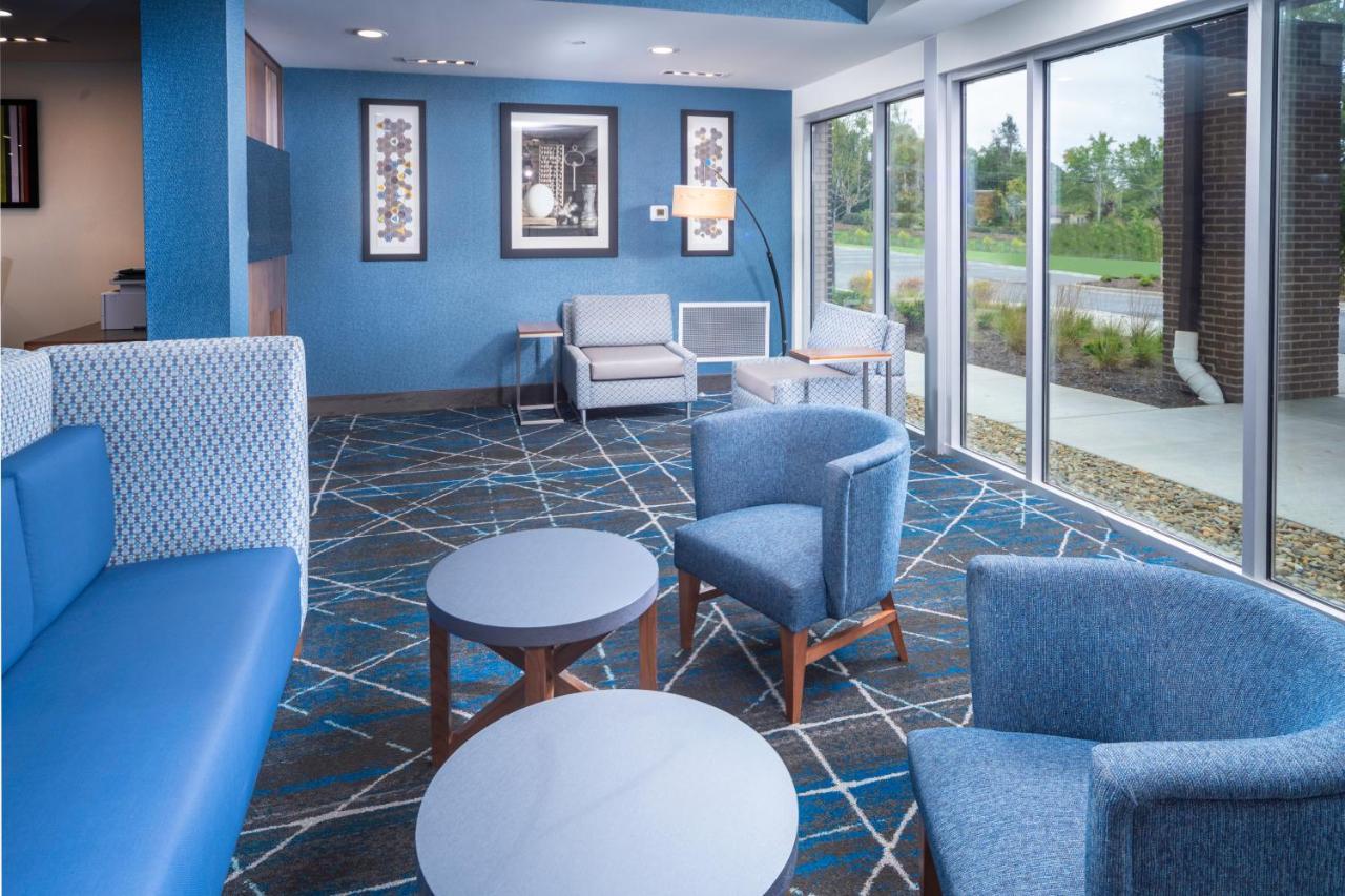 Holiday Inn Express - Brevard By Ihg Esterno foto